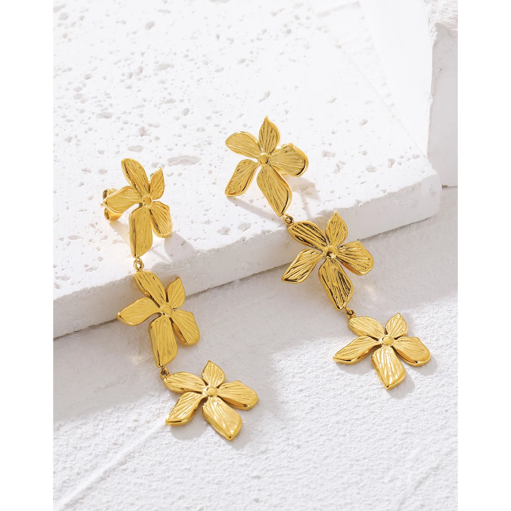 YACHAN 18K Gold Plated Stainless Steel Long Drop Earrings for Women Irregular Flowers Dangle Earring Vintage Jewelry