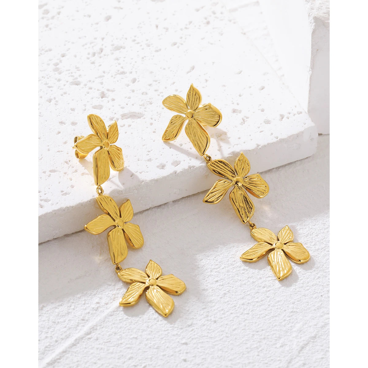 YACHAN 18K Gold Plated Stainless Steel Long Drop Earrings for Women Irregular Flowers Dangle Earring Vintage Jewelry