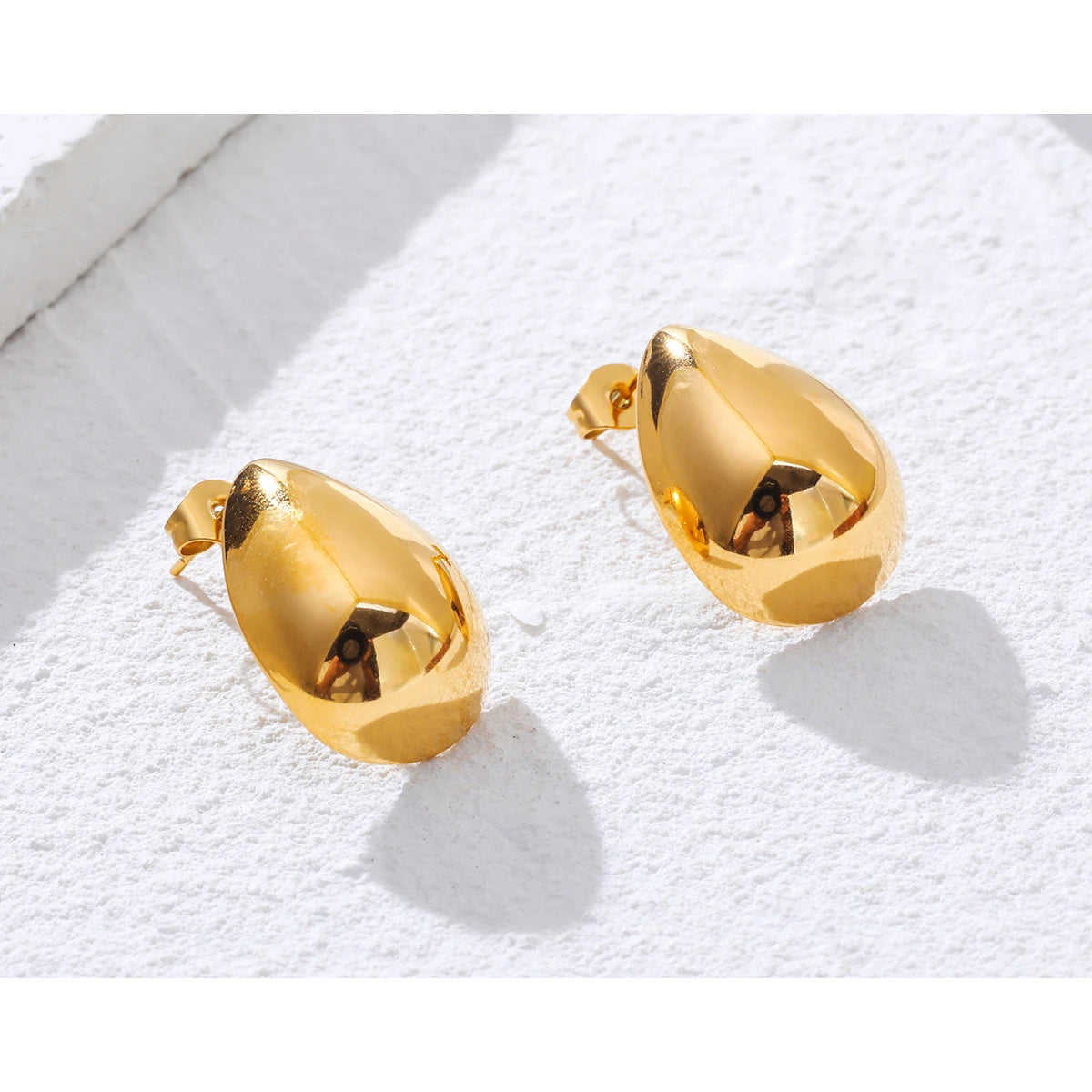 YACHAN 18K Gold Plated Glossy Stainless Steel Earrings for Women Simple Chic Drop Earring High Quality Jewelry