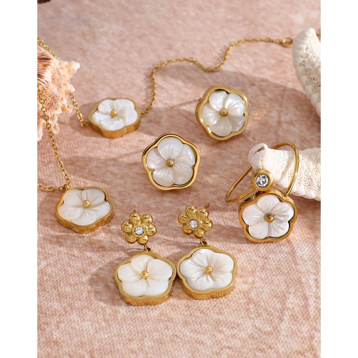 YACHAN White Shell Flower Series Stainless Steel Jewelry Earrings Ring Bracelet Necklace 18K Gold Plated Jewelry Sets Waterproof