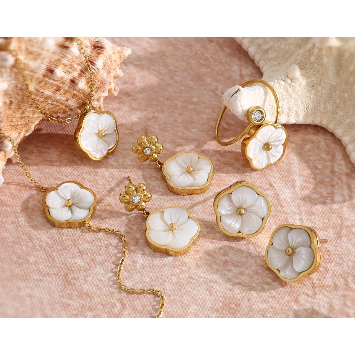 YACHAN White Shell Flower Series Stainless Steel Jewelry Earrings Ring Bracelet Necklace 18K Gold Plated Jewelry Sets Waterproof