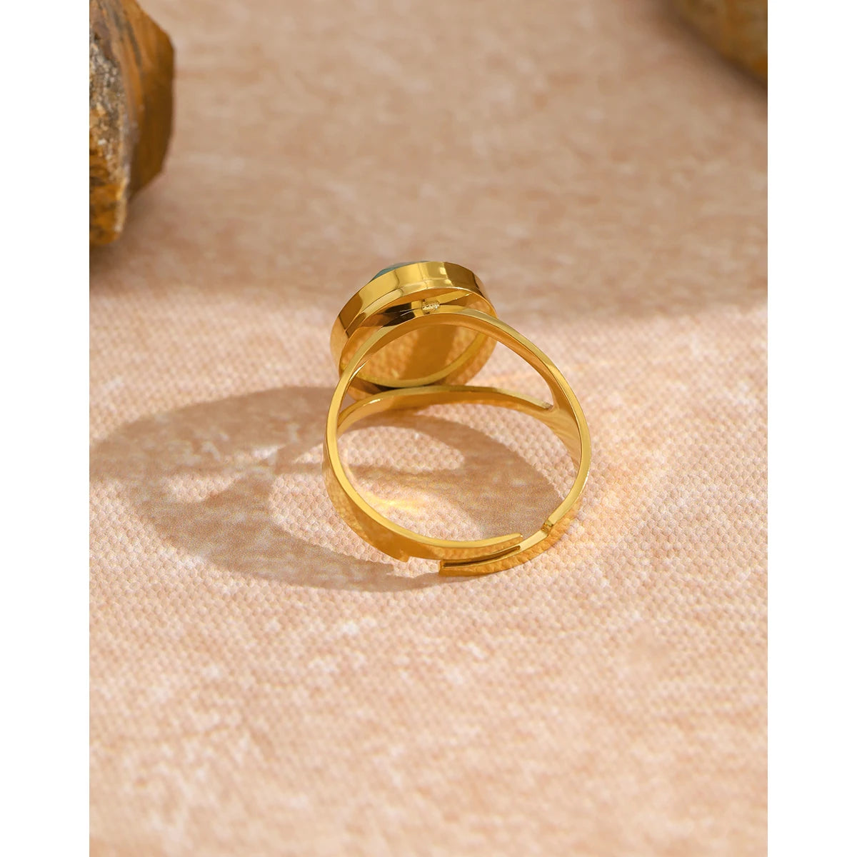 YACHAN Vintage Natural Stone Stainless Steel Rings for Women Chic Luxury 18K Gold Plated Waterproof Jewelry