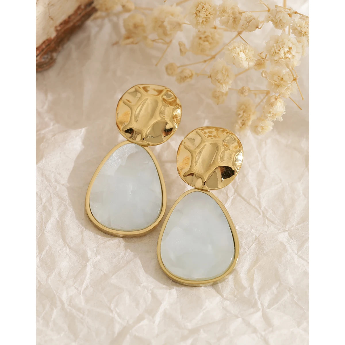 YACHAN 18K Gold Plated Stainless Steel Drop Earrings for Women Irregular Hammered Metal Acrylic Dangle Earring Trendy Jewelry