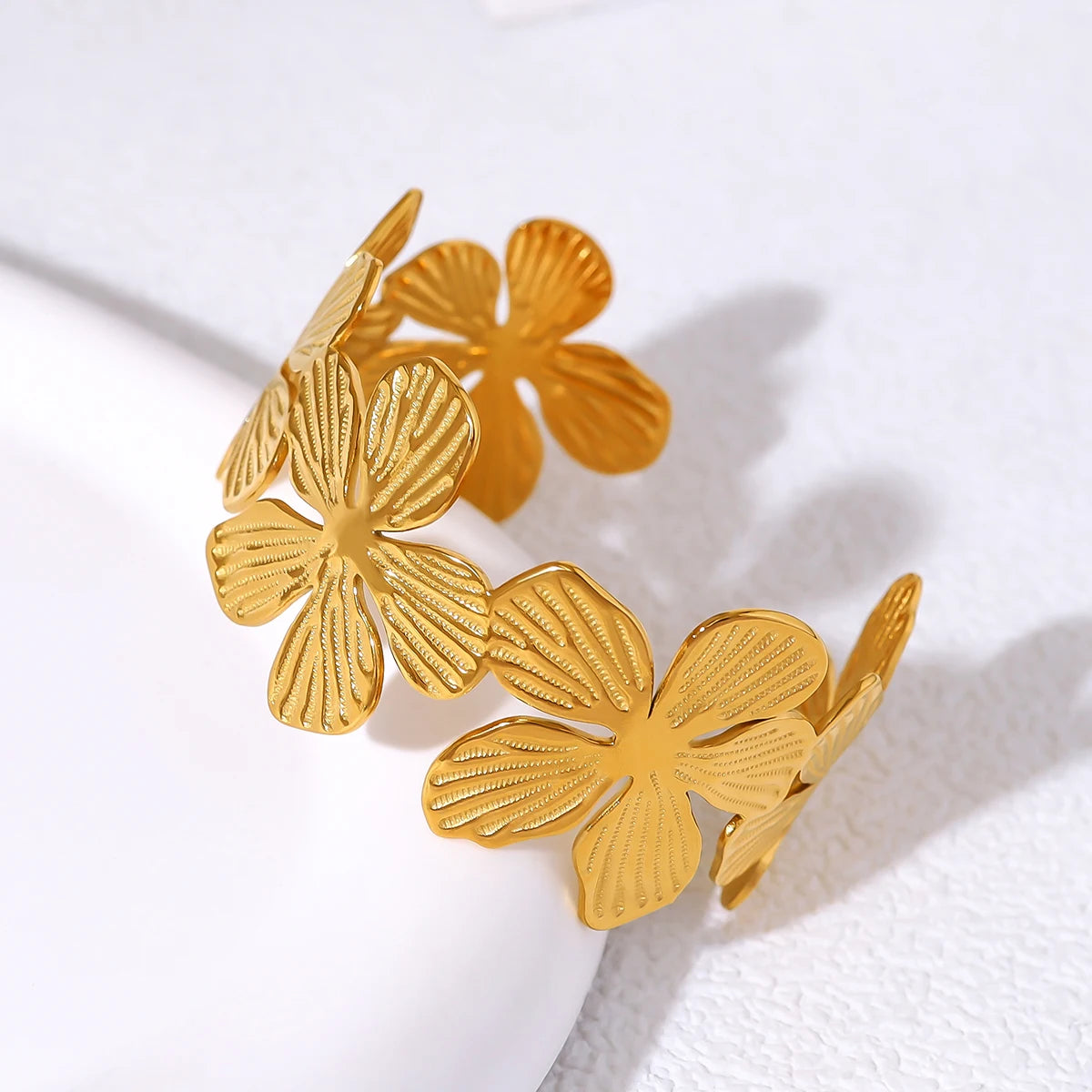 YACHAN 18K Gold Plated Stainless Steel Floral Cuff Bracelet for Women Vantage Charm Bangle Trendy Statement Jewelry