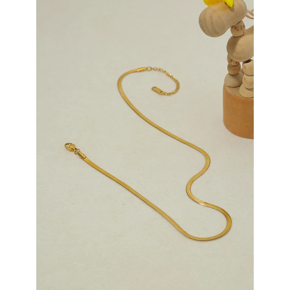 YACHAN 18K Gold Plated Stainless Steel Snake Chain Choker Necklaces for Women Punk Lock Charm Trendy Jewelry Gift