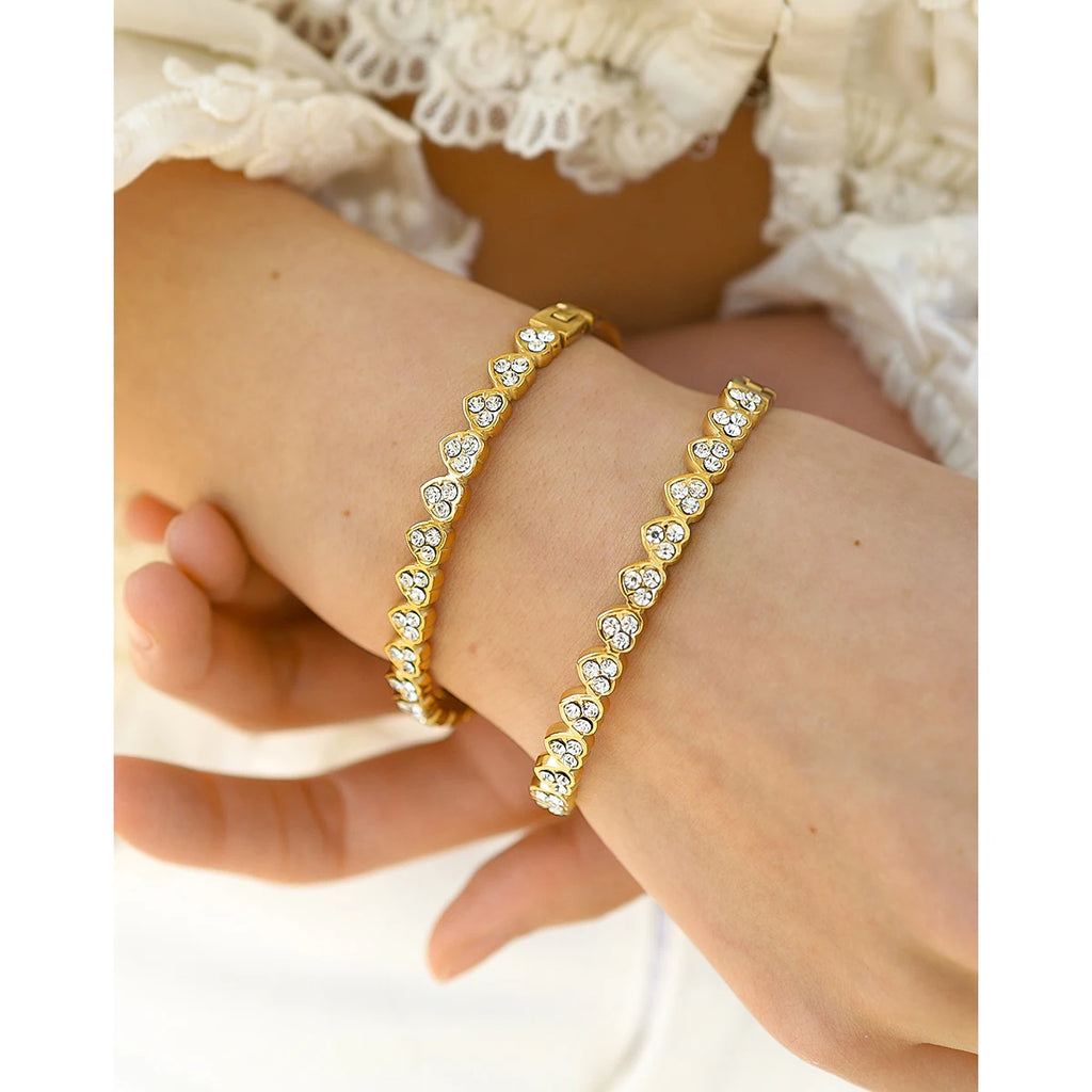 YACHAN Luxury Exquisite Love Heart Stainless Steel Bangle Bracelet for Women 18K Gold Plated Chic Tarnish Free Jewelry