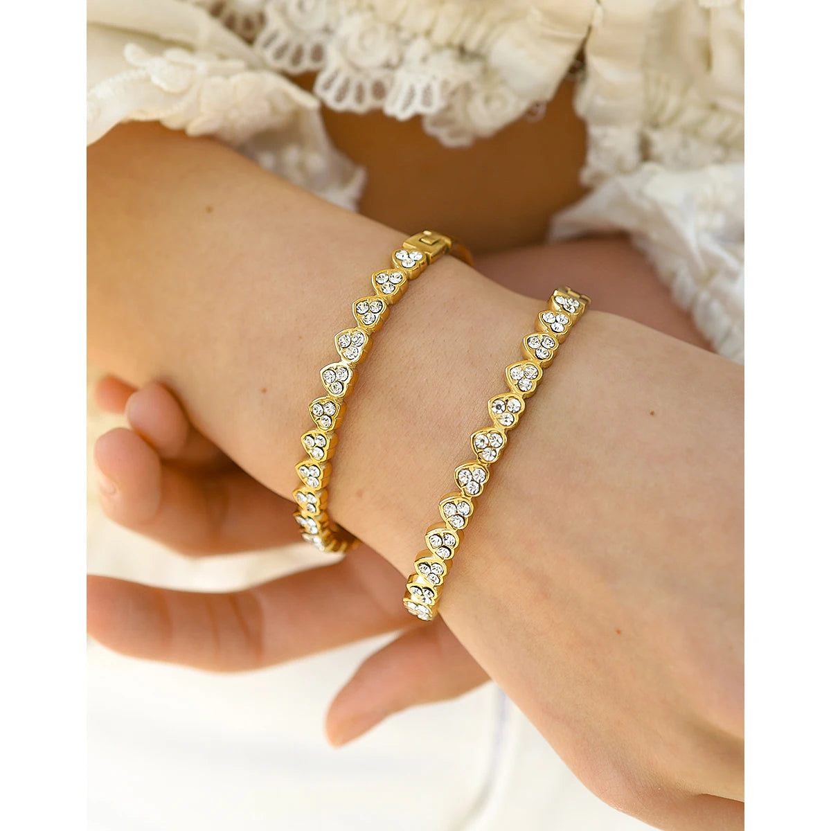 YACHAN Luxury Exquisite Love Heart Stainless Steel Bangle Bracelet for Women 18K Gold Plated Chic Tarnish Free Jewelry
