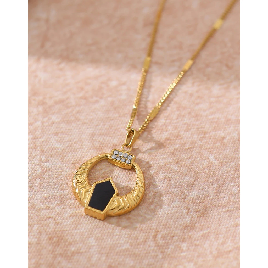 YACHAN 18K Gold Plated Stainless Steel Pendant Necklace for Women Exquisite Chic High Quality Trendy Jewelry