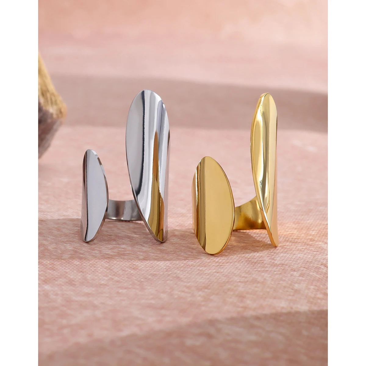 YACHAN Glossy 18K Gold Plated Stainless Steel Rings for Women Punk Hip Hop Irregular Statement Y2K Jewelry Waterproof