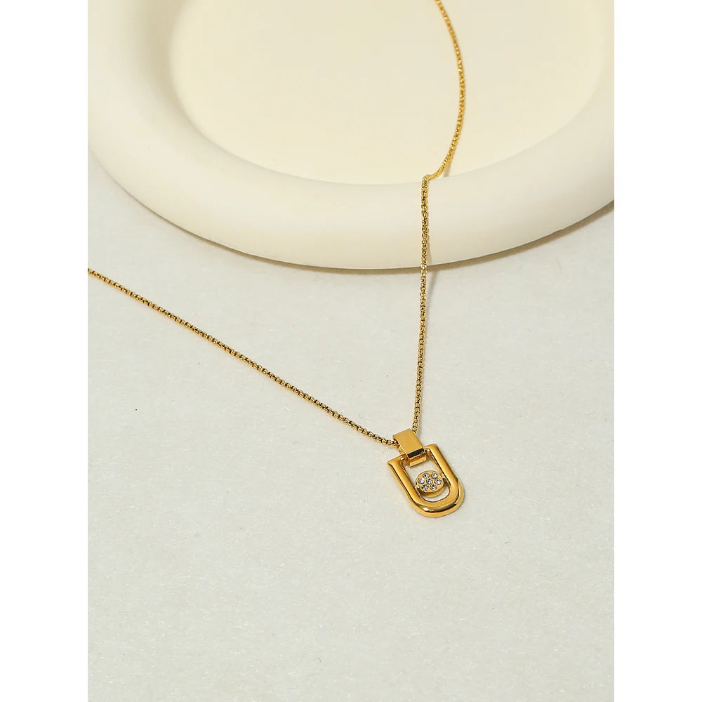 YACHAN Vintage Stainless Steel Gold Plated Pendant Necklaces for Women Statement Charm Choker Waterproof Aesthetic Jewelry