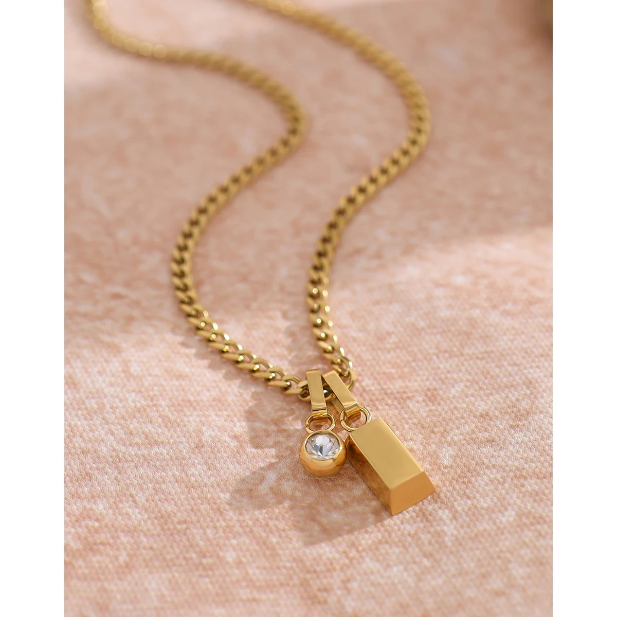 YACHAN 18K Gold Plated Metal Solid Stainless Steel Pendant Necklace for Women Thick Charm Trendy Tarnish Free Jewelry