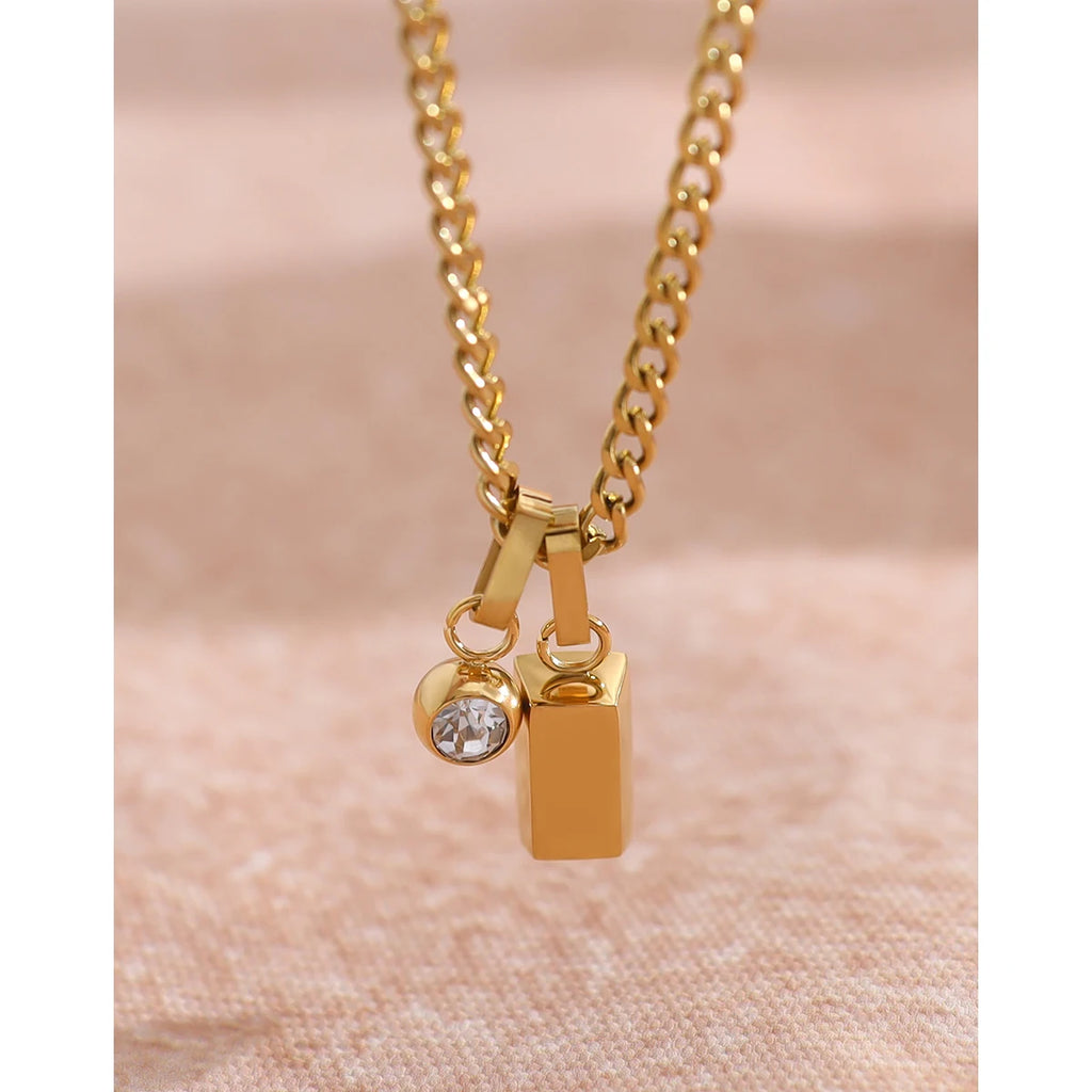 YACHAN 18K Gold Plated Metal Solid Stainless Steel Pendant Necklace for Women Thick Charm Trendy Tarnish Free Jewelry