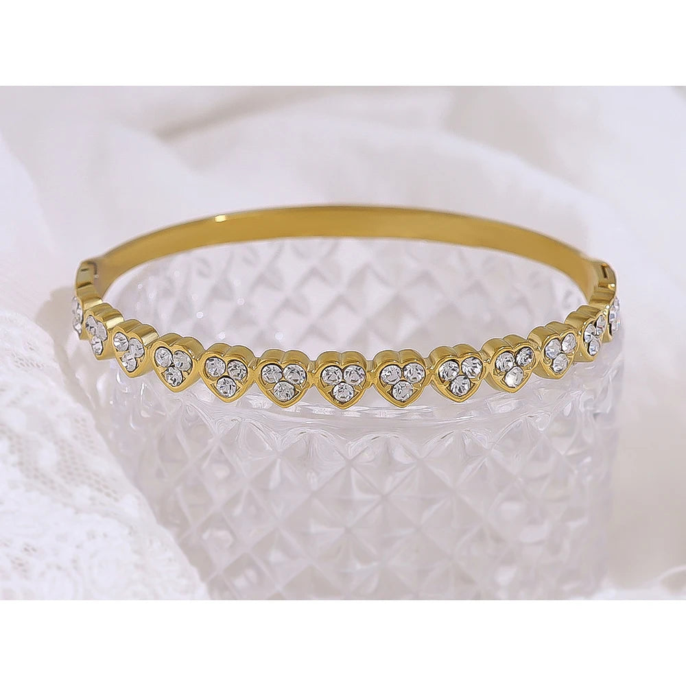 YACHAN Luxury Exquisite Love Heart Stainless Steel Bangle Bracelet for Women 18K Gold Plated Chic Tarnish Free Jewelry