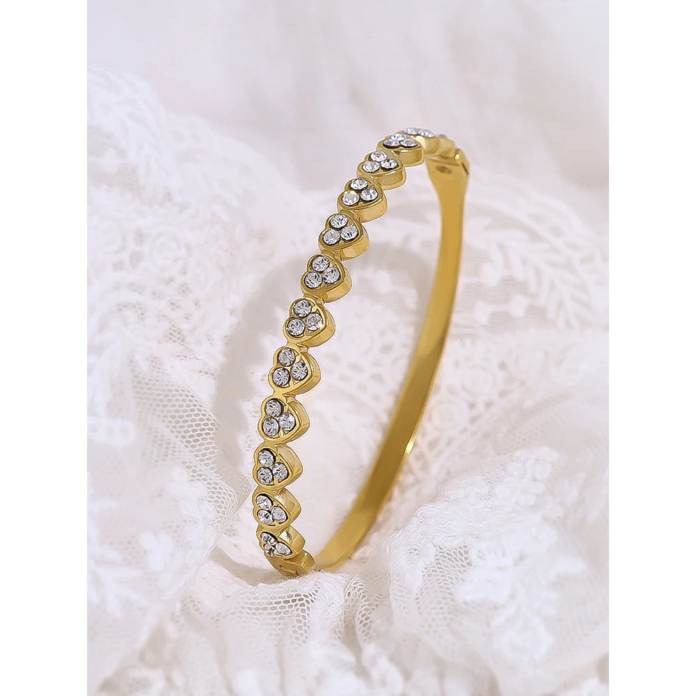 YACHAN Luxury Exquisite Love Heart Stainless Steel Bangle Bracelet for Women 18K Gold Plated Chic Tarnish Free Jewelry