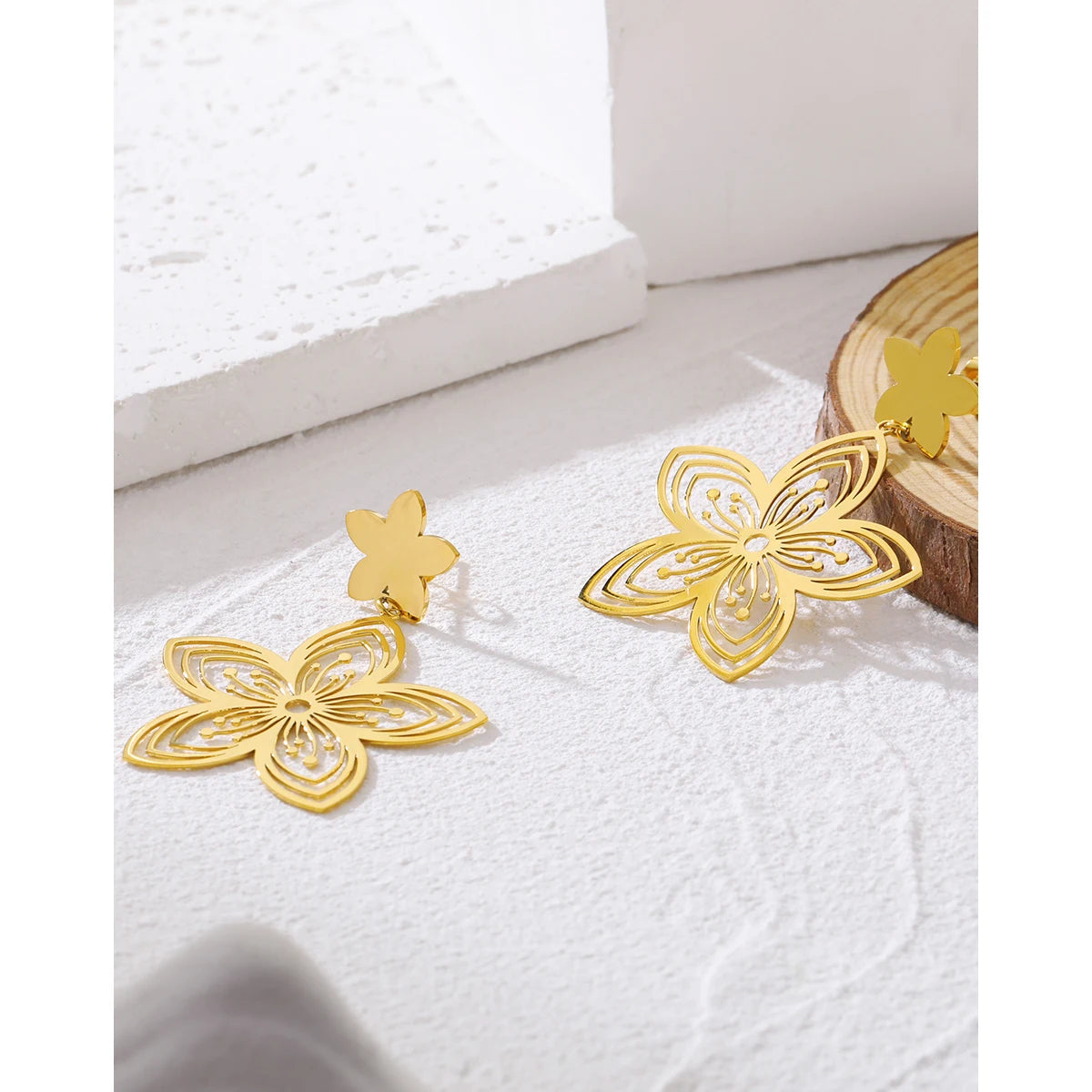 YACHAN PVD 18K Gold Plated Stainless Steel Drop Earrings for Women Vintage Flower Hollow Chic Dangle Earring Jewelry