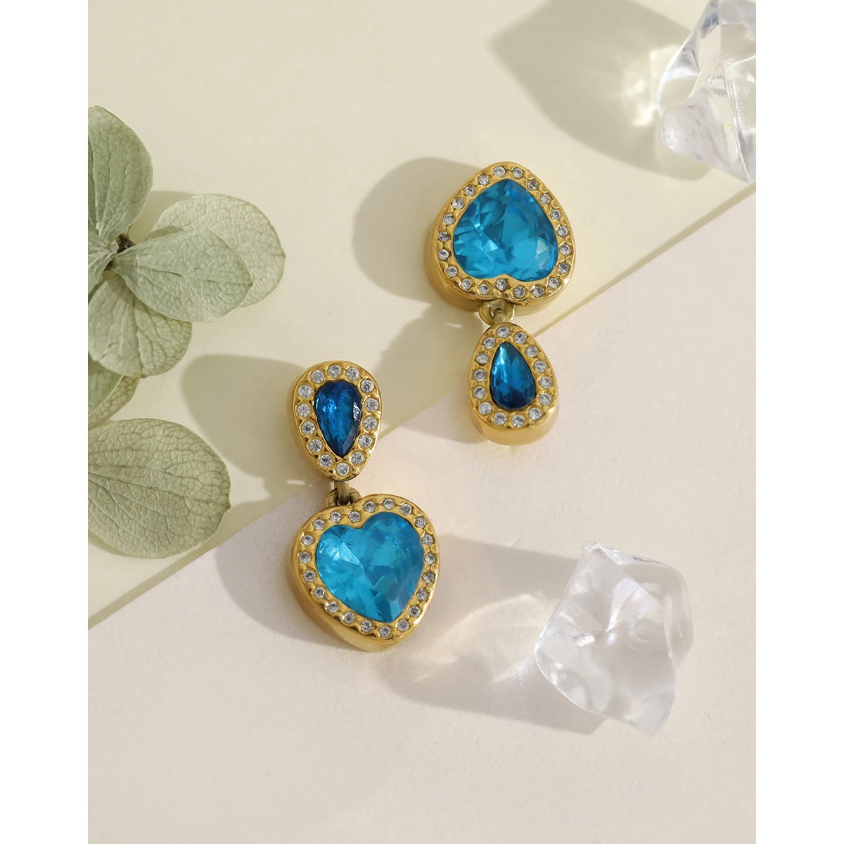 YACHAN Vintage Elegant Blue Crystal Heart Drop Earrings for Women Chic 18K Gold Plated Stainless Steel Trendy Jewelry