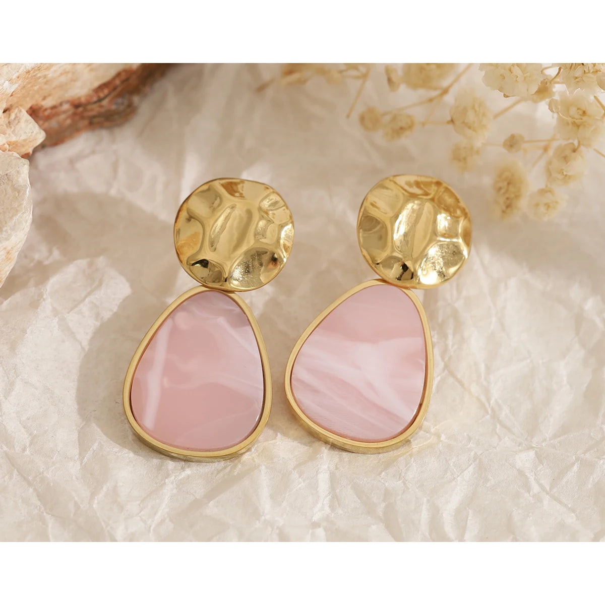 YACHAN 18K Gold Plated Stainless Steel Drop Earrings for Women Irregular Hammered Metal Acrylic Dangle Earring Trendy Jewelry