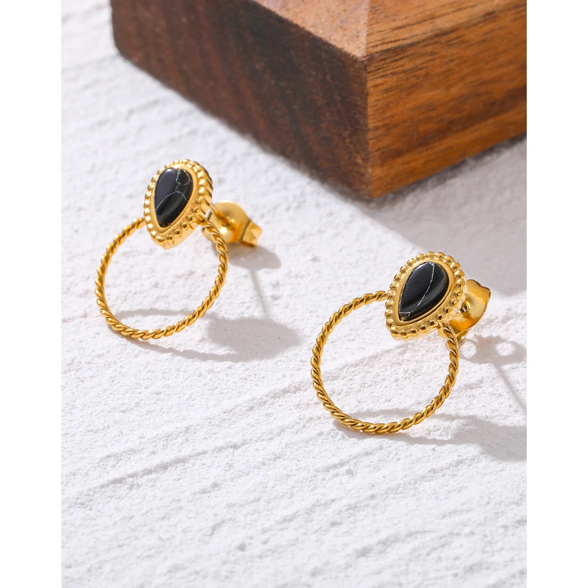 YACHAN Vintage Luxury Natural Stone Stainless Steel Stud Earrings for Women Simple Geometry 18K Gold Plated Waterproof Jewelry