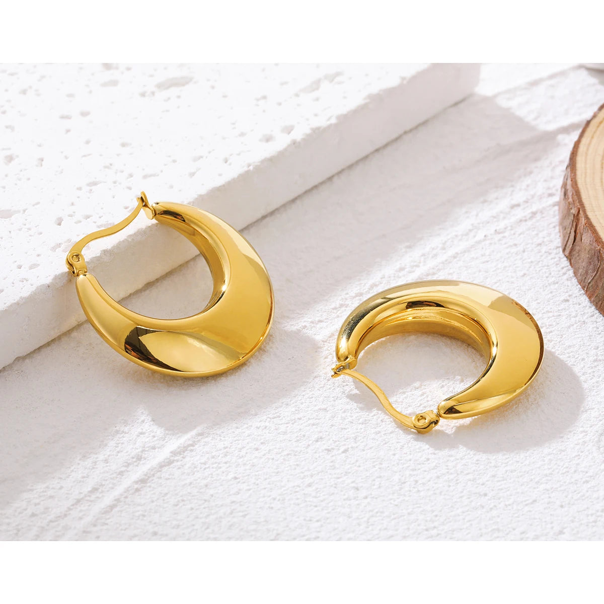 YACHAN 18K Gold Plated Chunky Stainless Steel Hoop Earrings for Women Minimalist Glossy Tarnish Free Metallic Jewelry