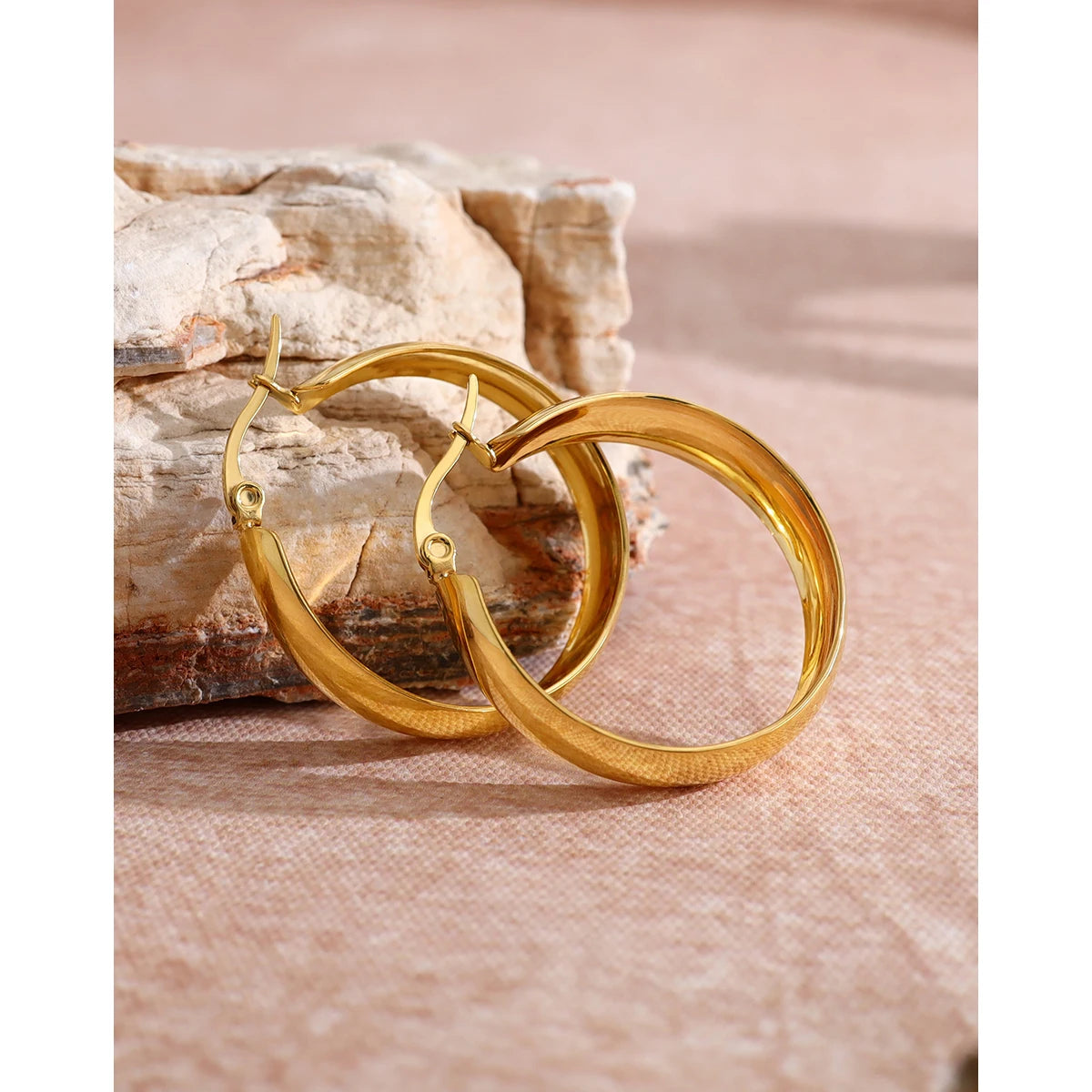 YACHAN Trendy Classic Stainless Steel Hoop Earrings for Women Minimalist Vintage 18K Gold Plated Tarnish Free Jewelry