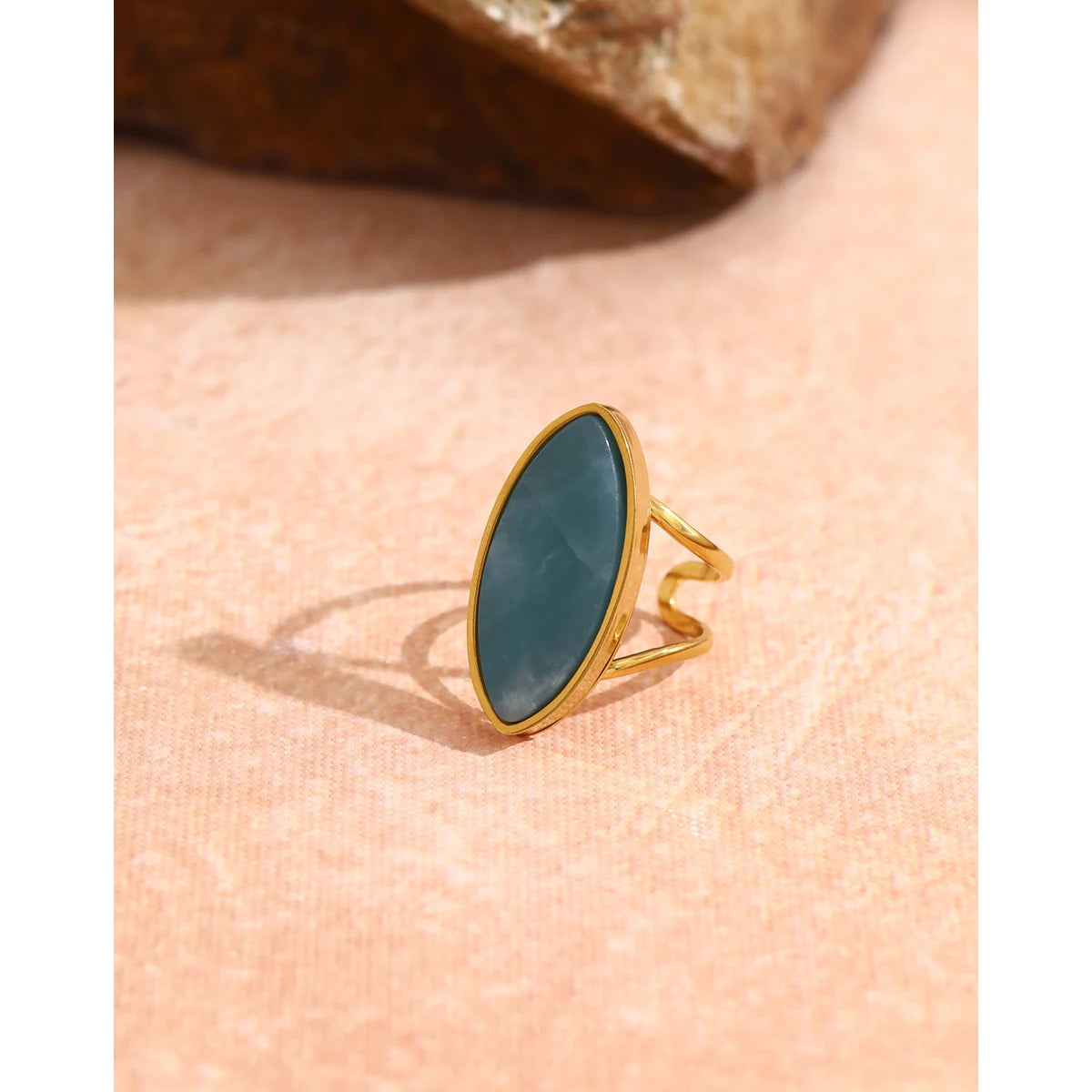 YACHAN Vintage Luxury Natural Stone Stainless Steel Ring for Women Blue Charm 18K Gold Plated Trendy Waterproof Jewelry
