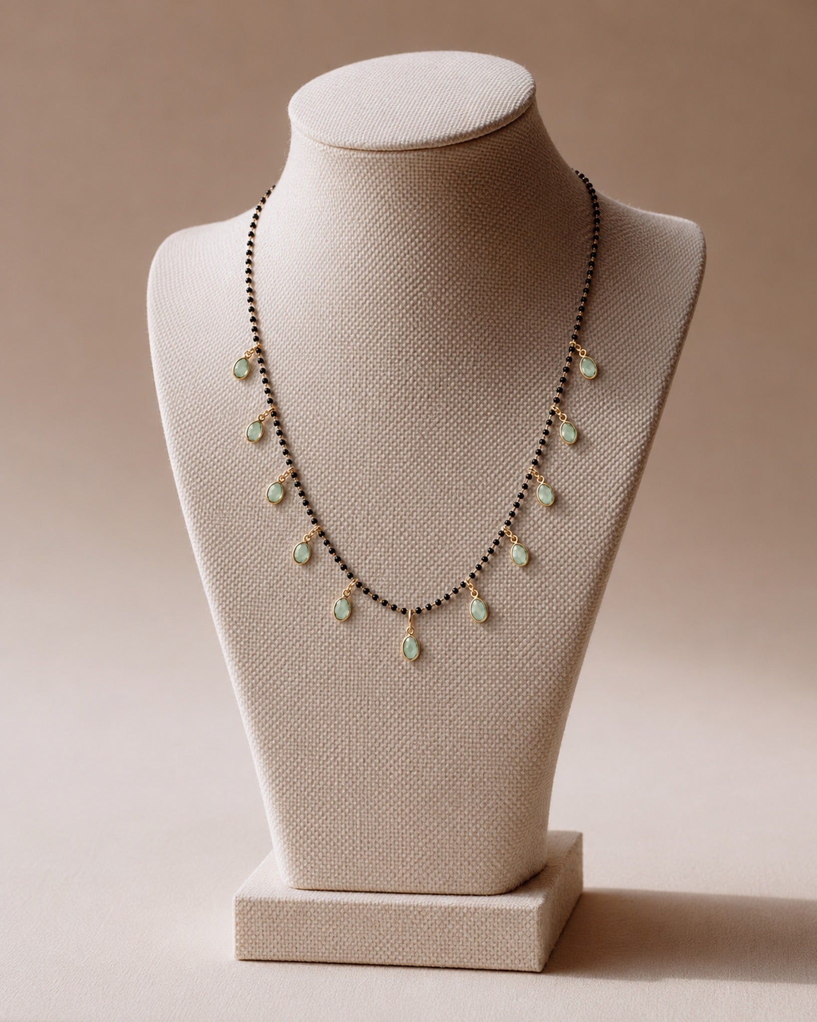 Black Bead Mint Drop Chain — GLORIASAA