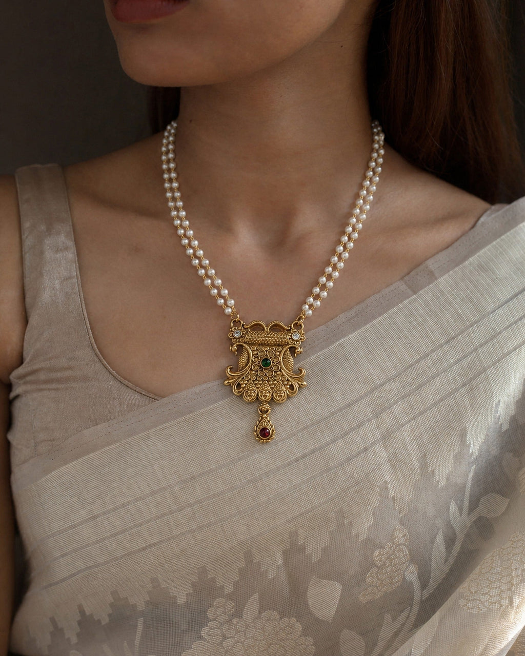 Double Pearl Peacock Pendant — GLORIASAA